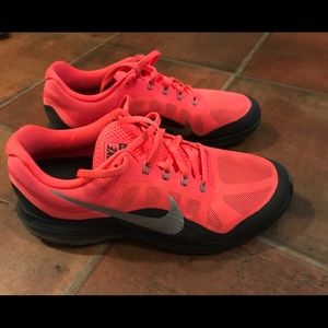 Nike Air Max Dynasty 2 Sneakers Women Sz 9.5